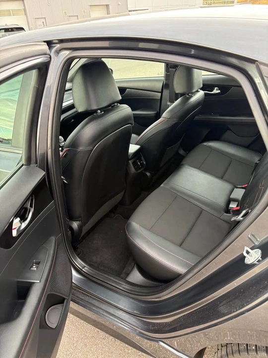 2021 Kia Forte - Image 4 of 6