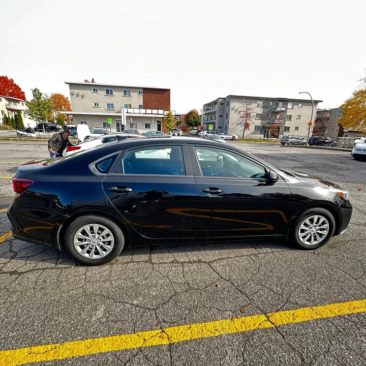 2021 Kia Forte - Image 6 of 12