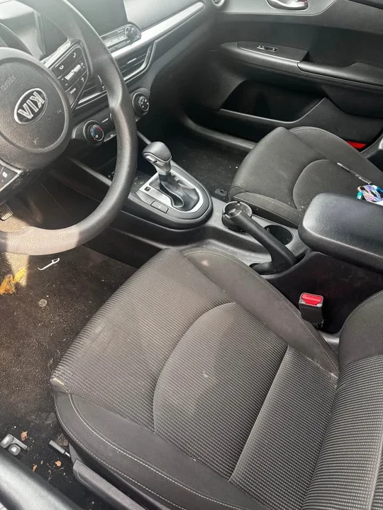 2021 Kia Forte - Image 5 of 9