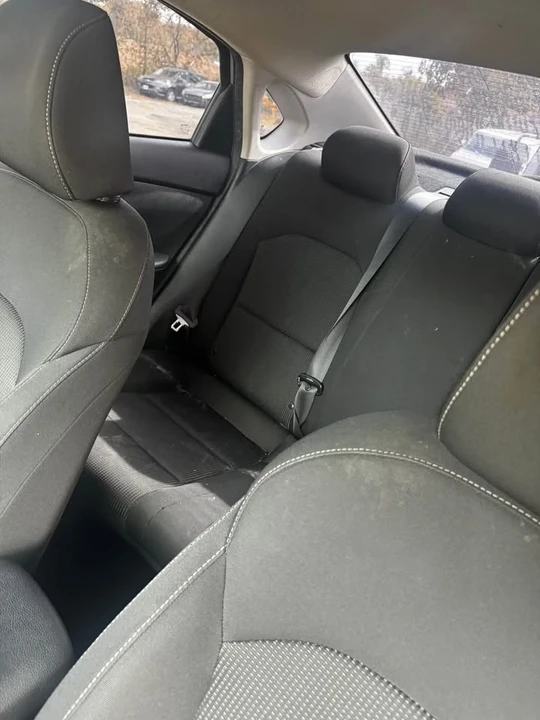 2021 Kia Forte - Image 4 of 9