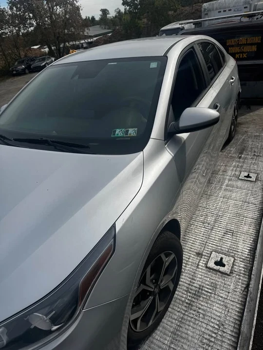 2021 Kia Forte - Image 2 of 9