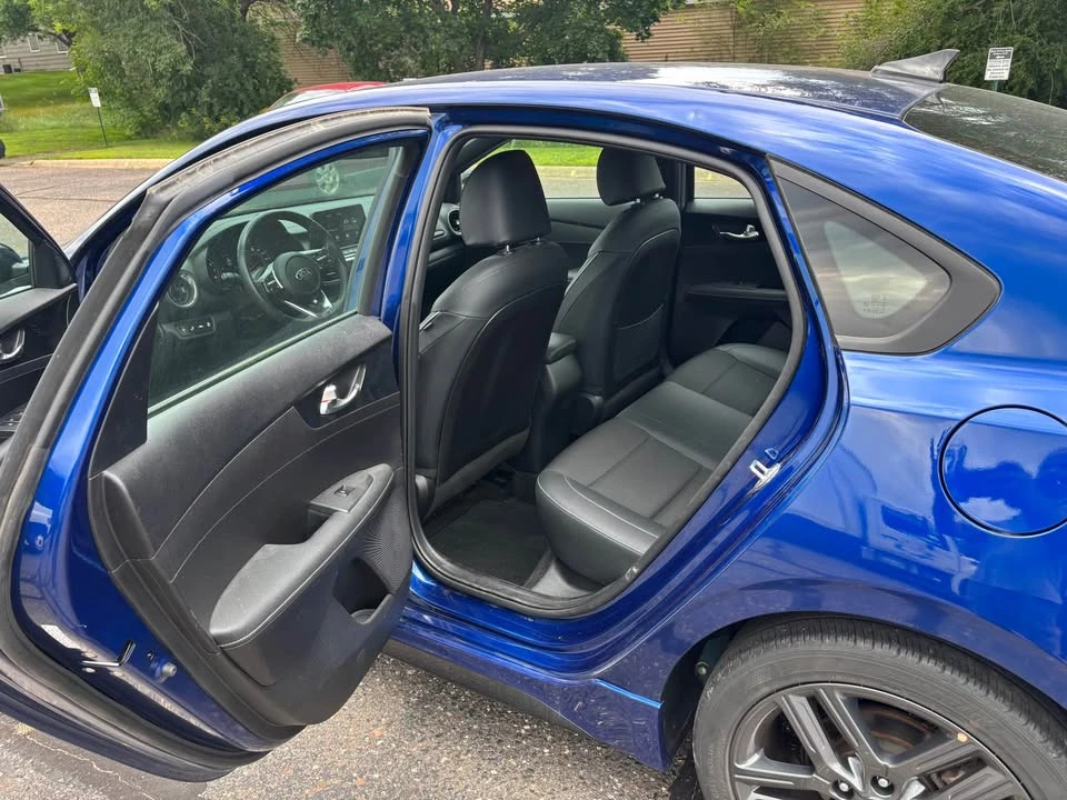 2021 Kia Forte - Image 8 of 13