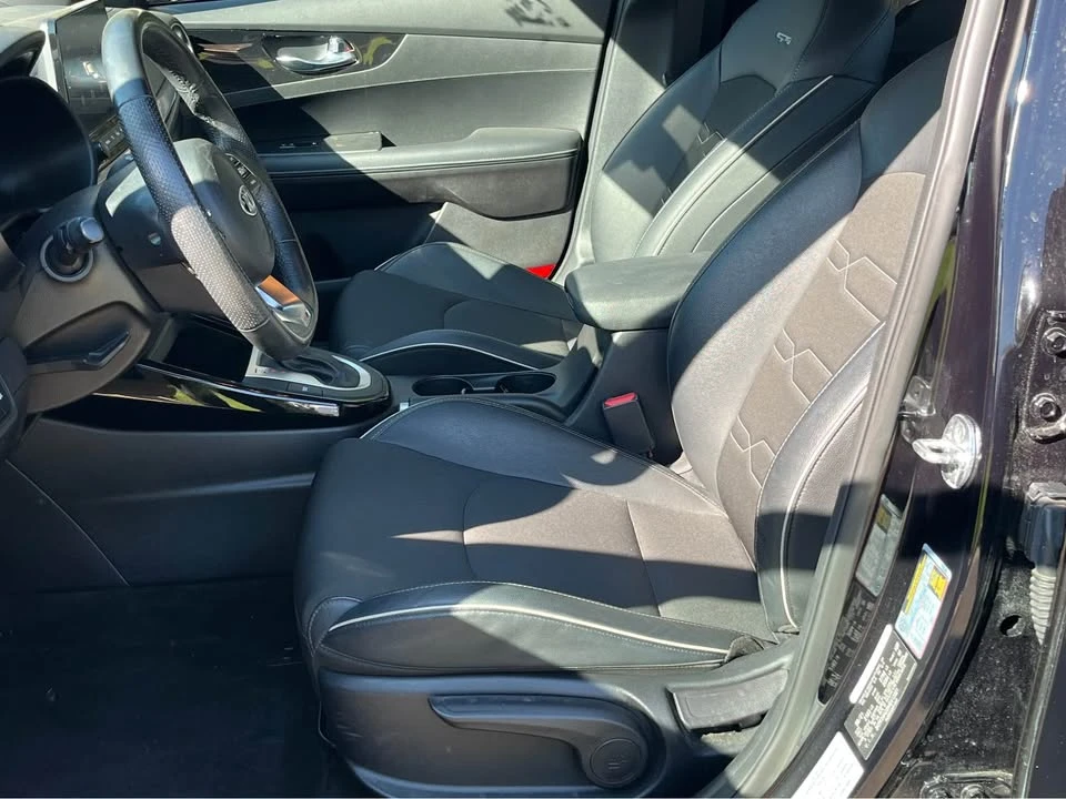 2021 Kia Forte - Image 9 of 14