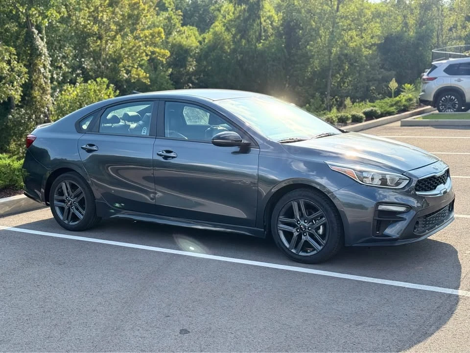 2021 Kia Forte - Image 2 of 17