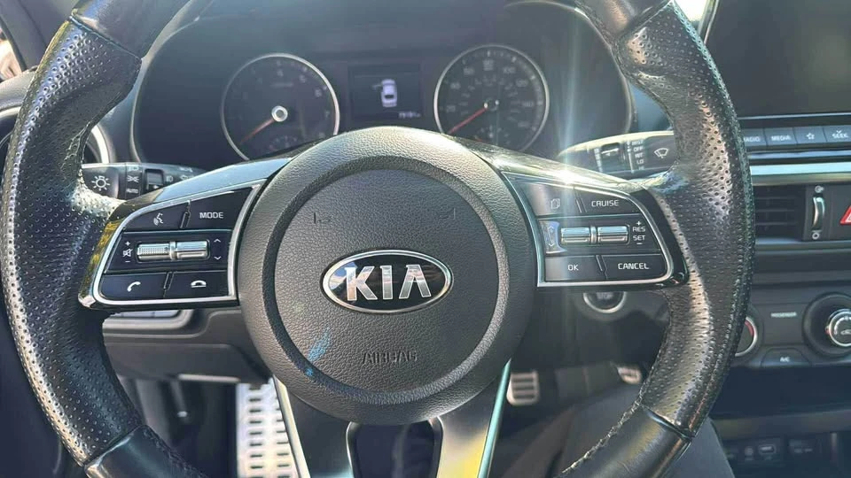 2021 Kia Forte - Image 14 of 17