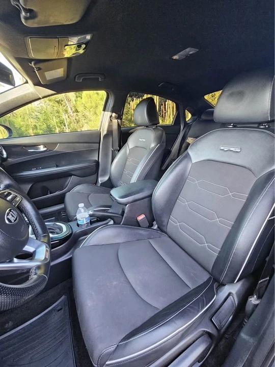 2021 Kia Forte - Image 6 of 9