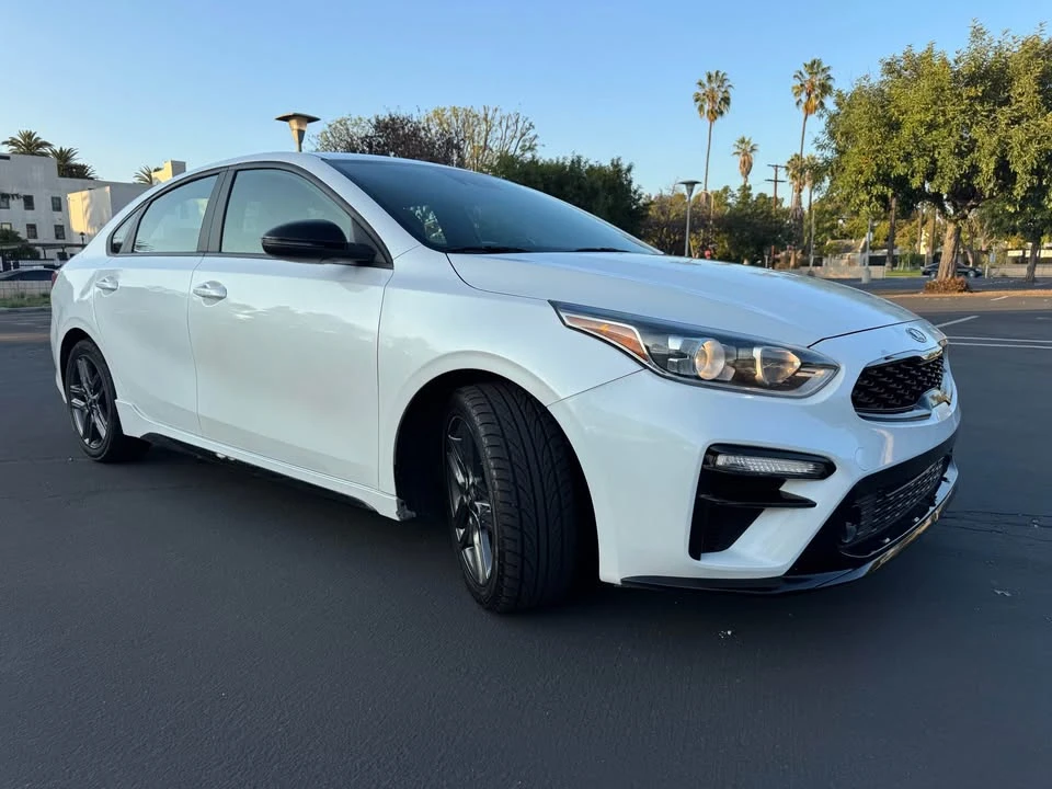 2021 Kia Forte - Image 8 of 20