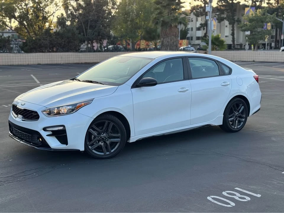 2021 Kia Forte - Image 3 of 20