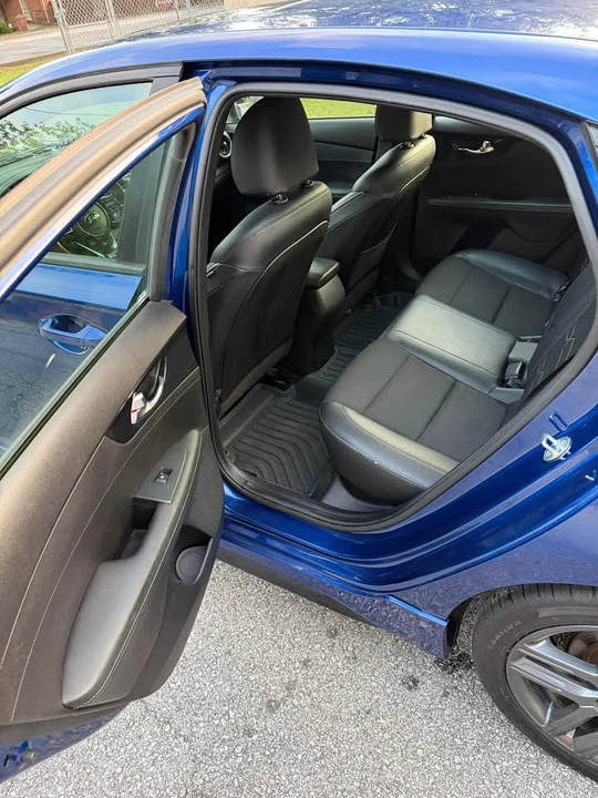 2021 Kia Forte - Image 11 of 13