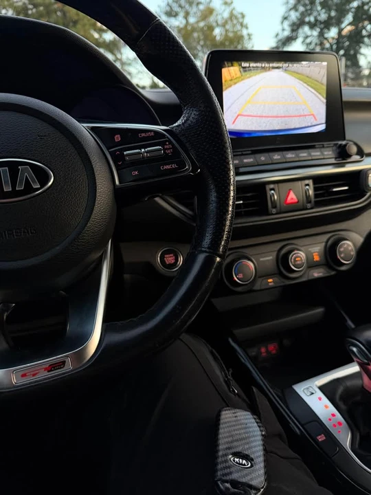 2021 Kia Forte - Image 8 of 13