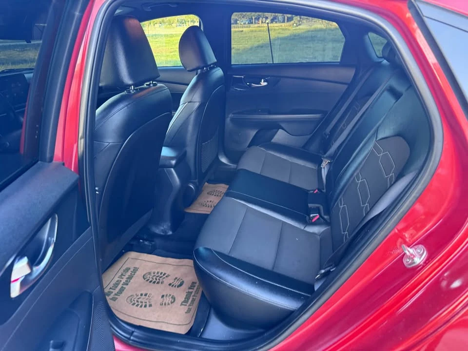 2021 Kia Forte - Image 10 of 15