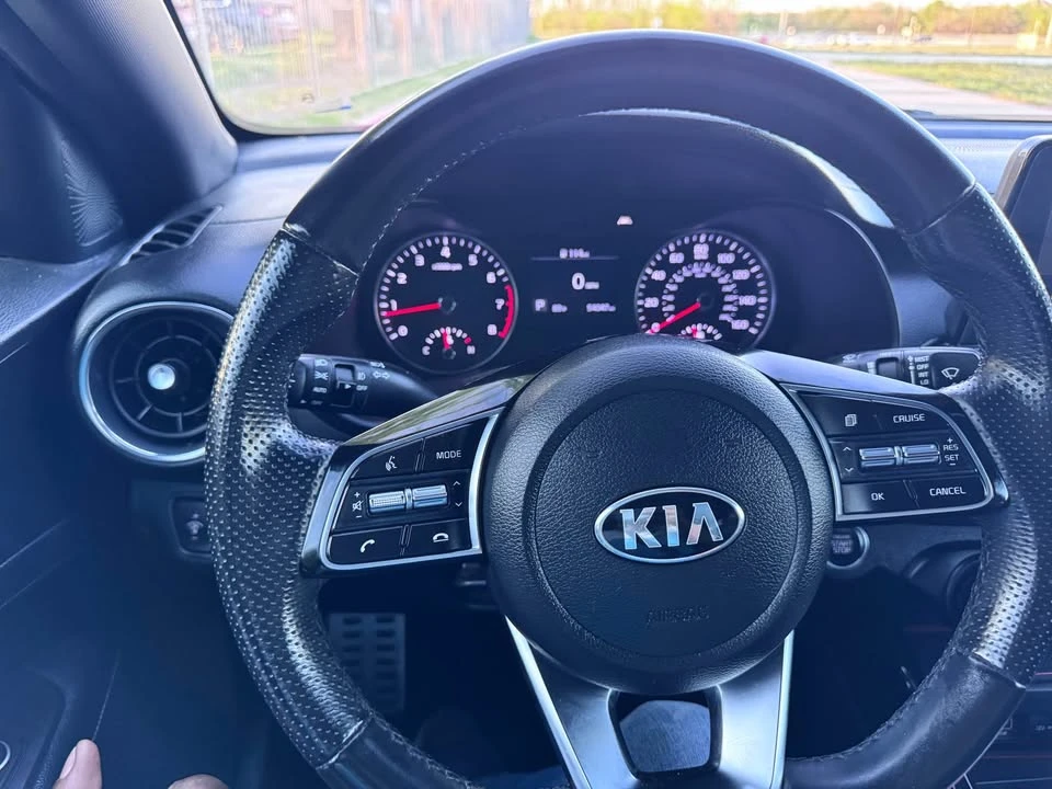 2021 Kia Forte - Image 13 of 15