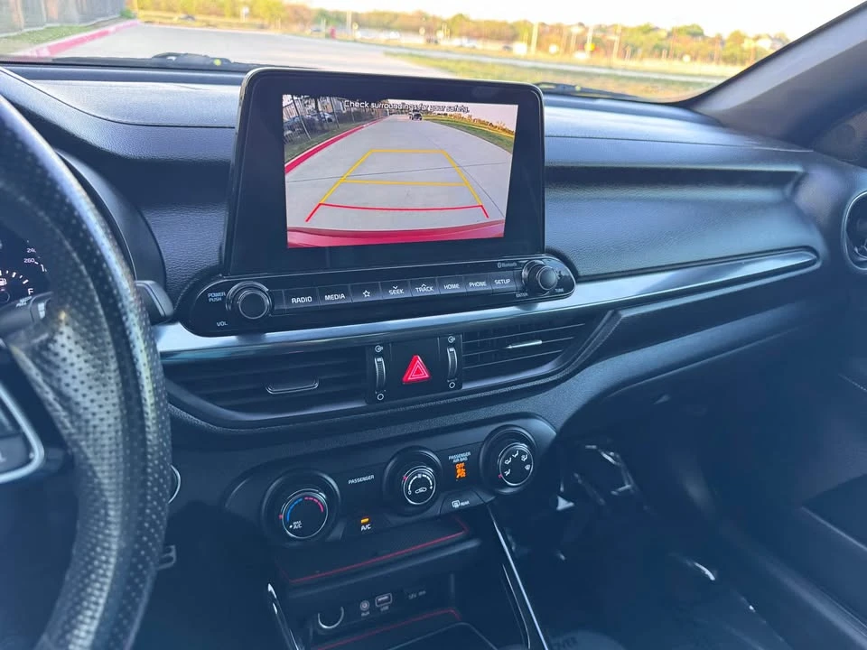 2021 Kia Forte - Image 14 of 15