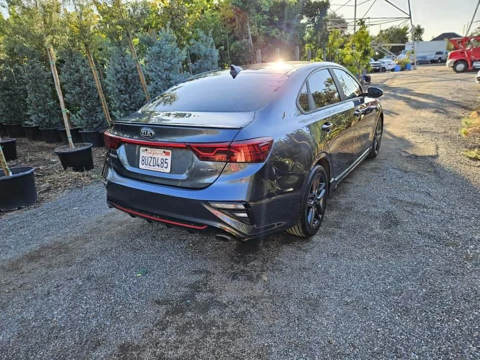 2021 Kia Forte - Image 3 of 12