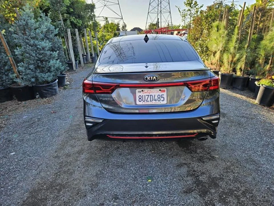 2021 Kia Forte - Image 5 of 12
