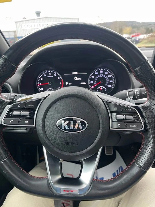 2021 Kia Forte - Image 13 of 16
