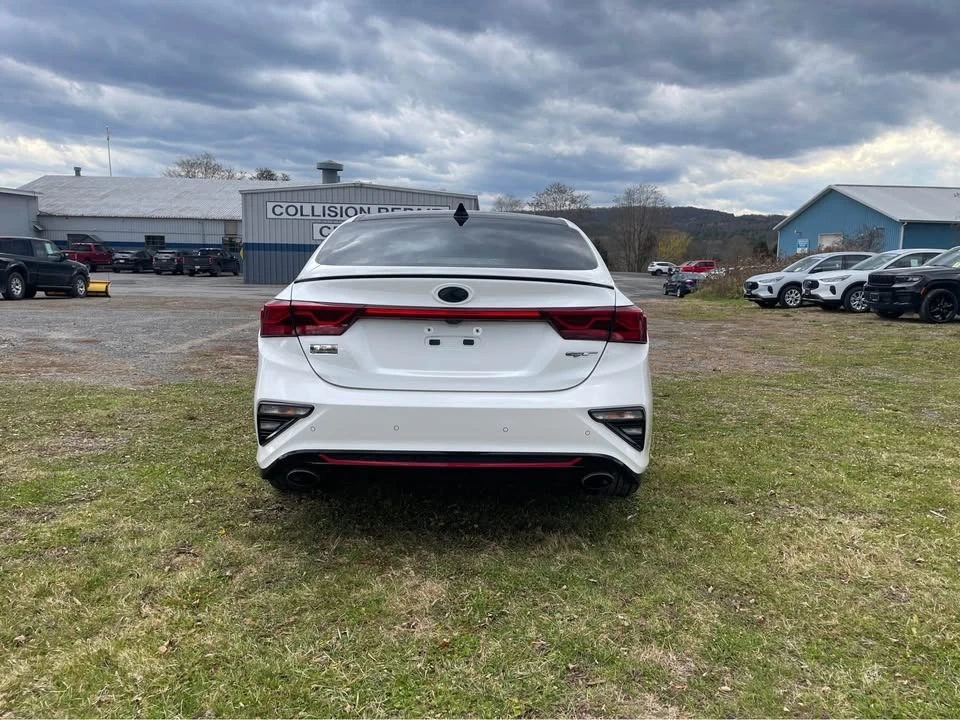 2021 Kia Forte - Image 5 of 16