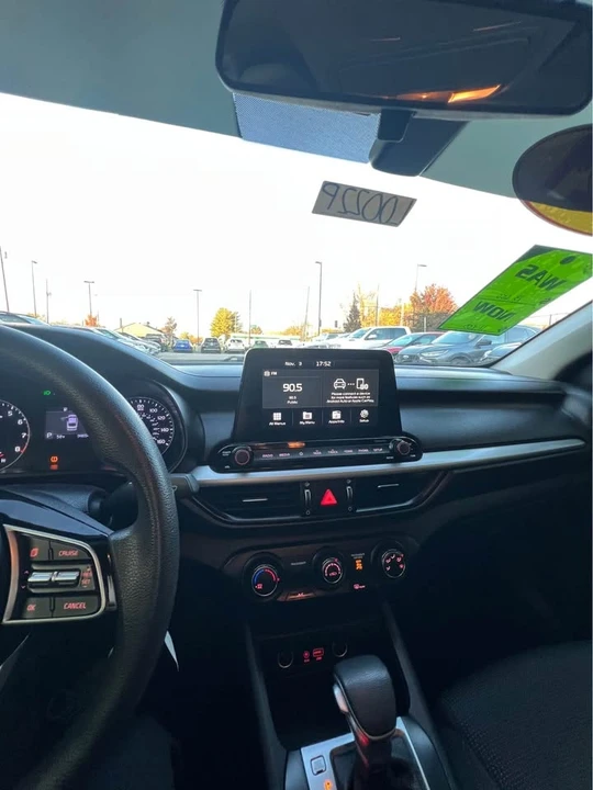 2021 Kia Forte - Image 4 of 8