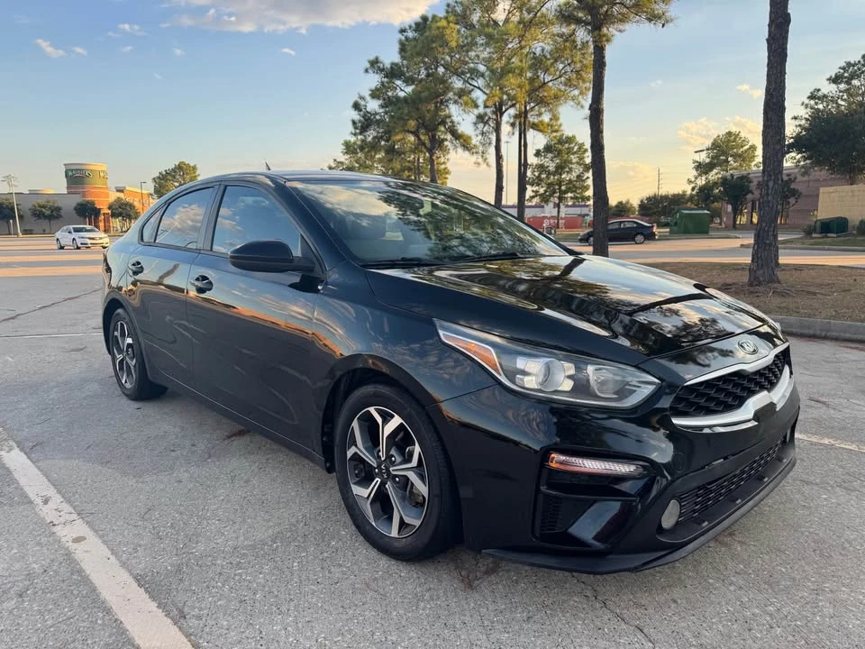 2021 Kia Forte - Image 8 of 9
