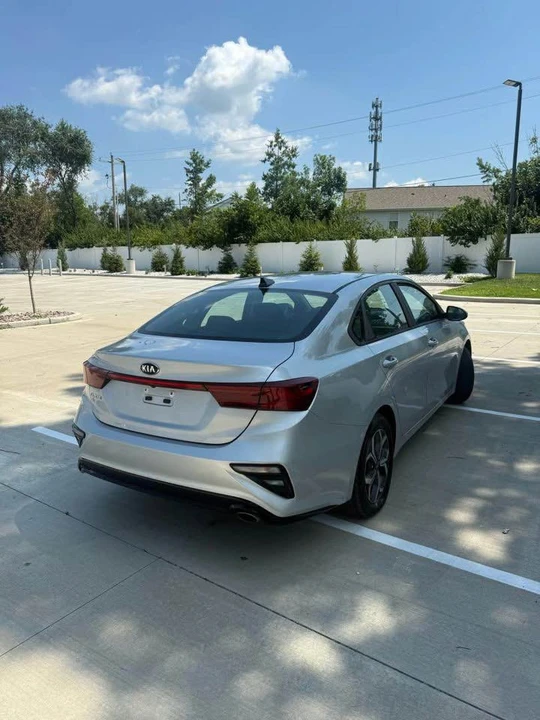 2021 Kia Forte - Image 7 of 12