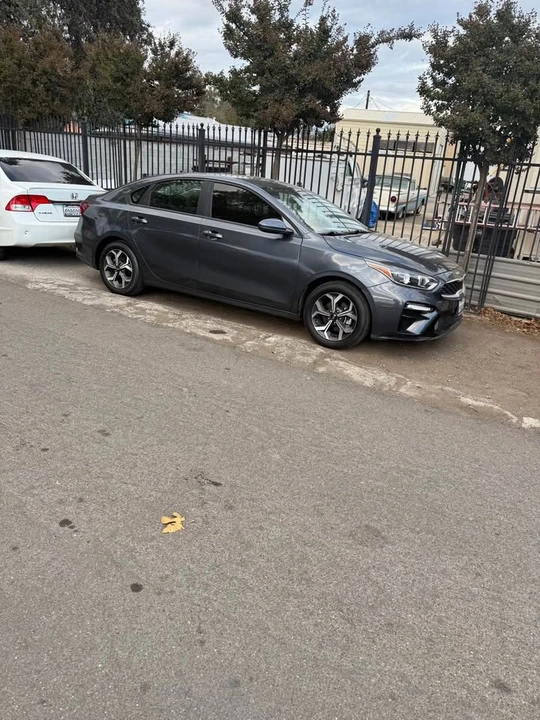 2021 Kia Forte - Image 2 of 5