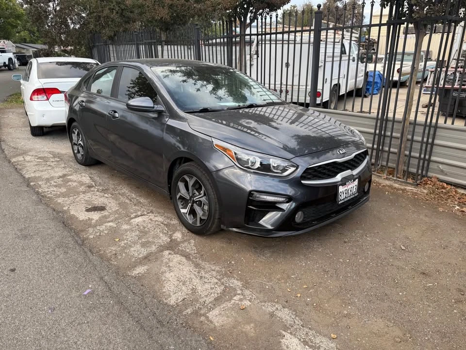 2021 Kia Forte - Image 3 of 9