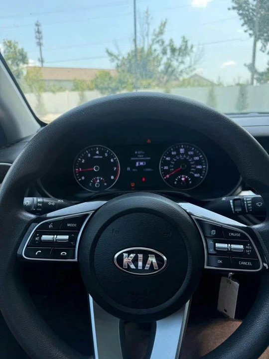 2021 Kia Forte - Image 12 of 12