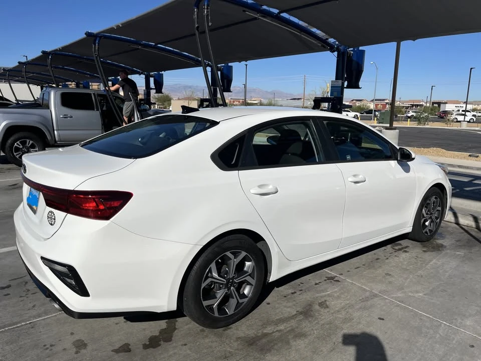 2021 Kia Forte - Image 9 of 10