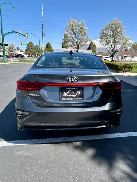 2021 Kia Forte - Image 6 of 15