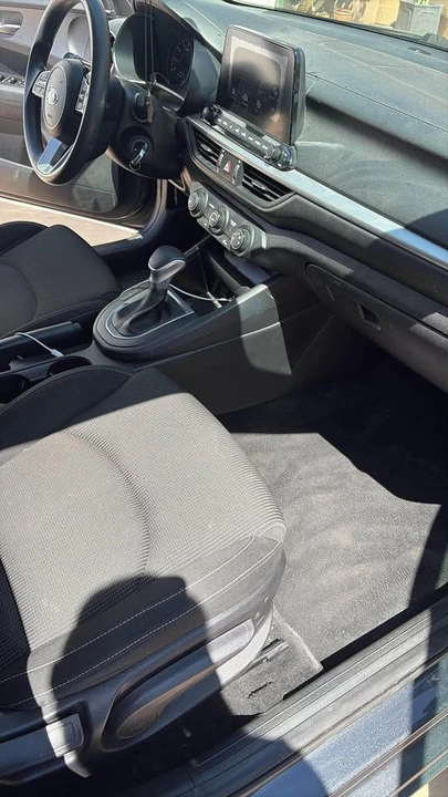 2021 Kia Forte - Image 6 of 9