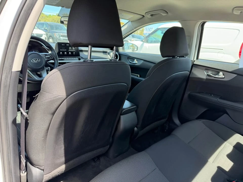 2021 Kia Forte - Image 8 of 15