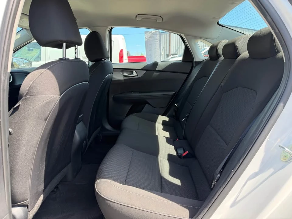 2021 Kia Forte - Image 7 of 15