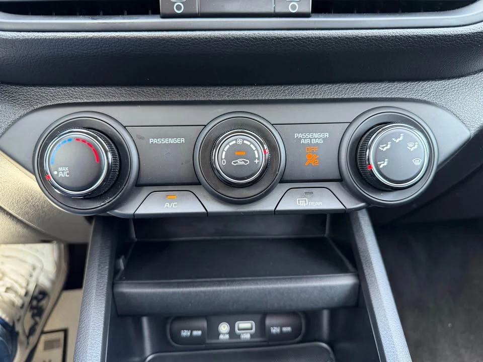 2021 Kia Forte - Image 13 of 15
