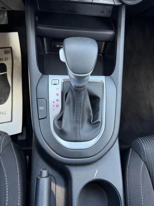 2021 Kia Forte - Image 12 of 15