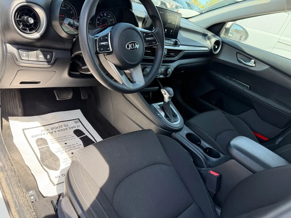 2021 Kia Forte - Image 11 of 15