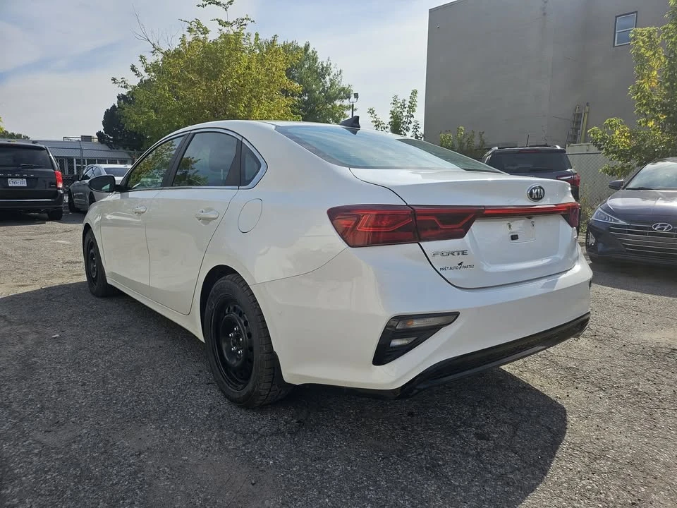 2021 Kia Forte - Image 3 of 9