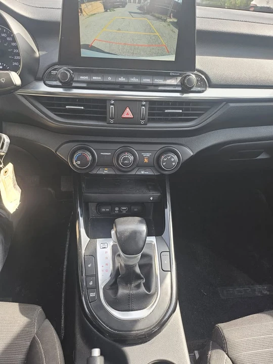 2021 Kia Forte - Image 8 of 9