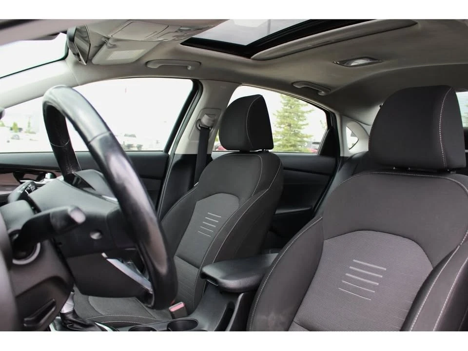 2021 Kia Forte - Image 10 of 20