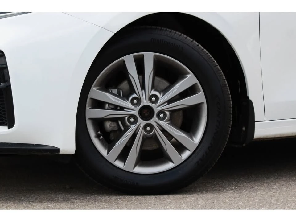 2021 Kia Forte - Image 9 of 20
