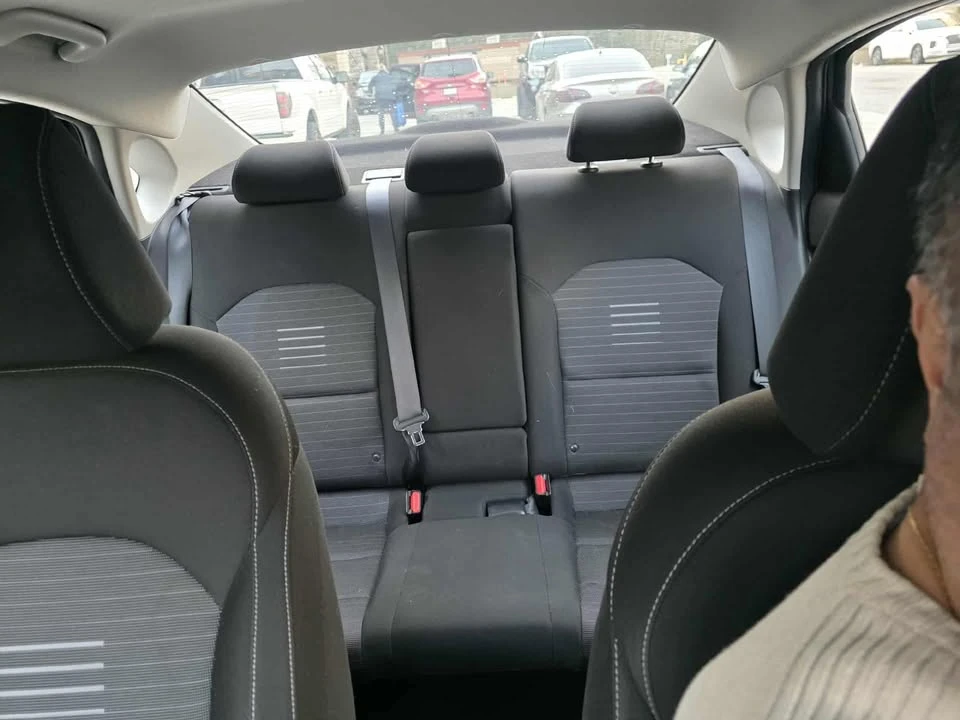 2021 Kia Forte - Image 4 of 8