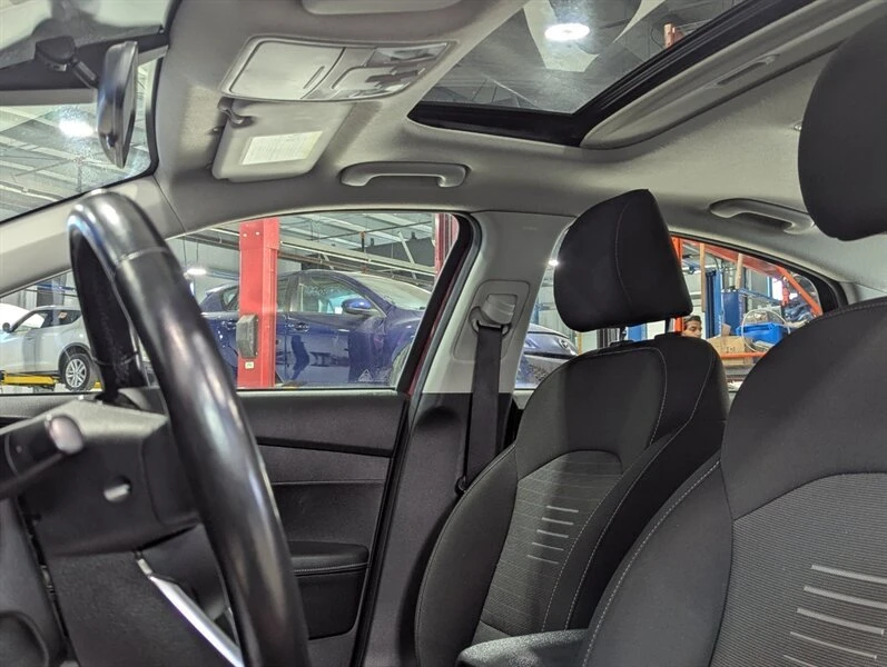 2021 Kia Forte - Image 11 of 15
