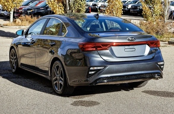 2021 Kia Forte - Image 3 of 8