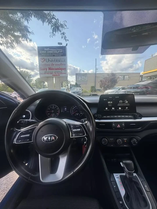 2021 Kia Forte - Image 8 of 18