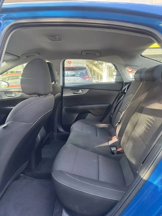 2021 Kia Forte - Image 16 of 18