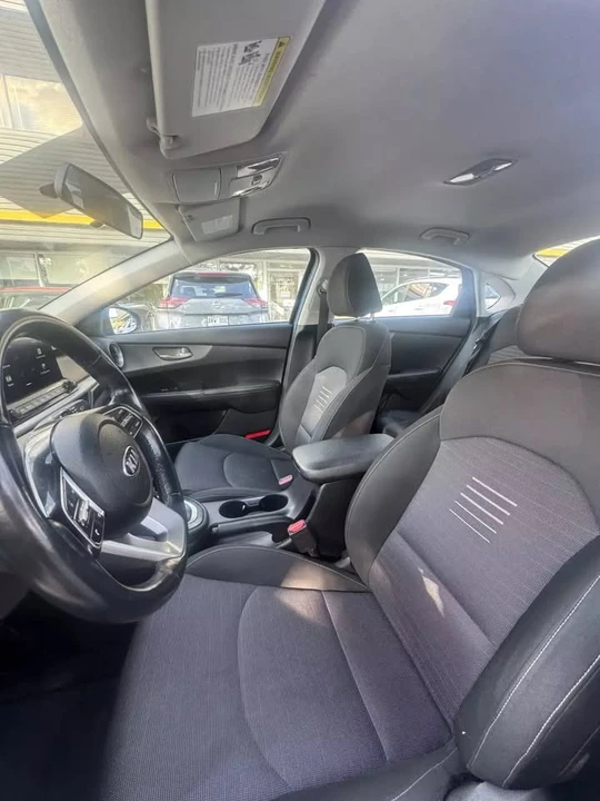 2021 Kia Forte - Image 18 of 19