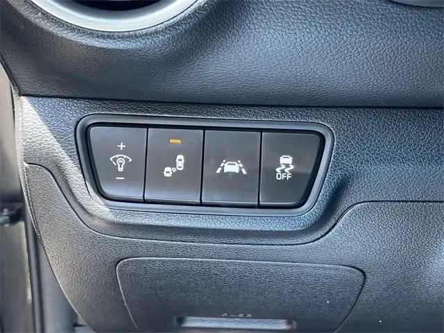 2021 Kia Forte - Image 10 of 20