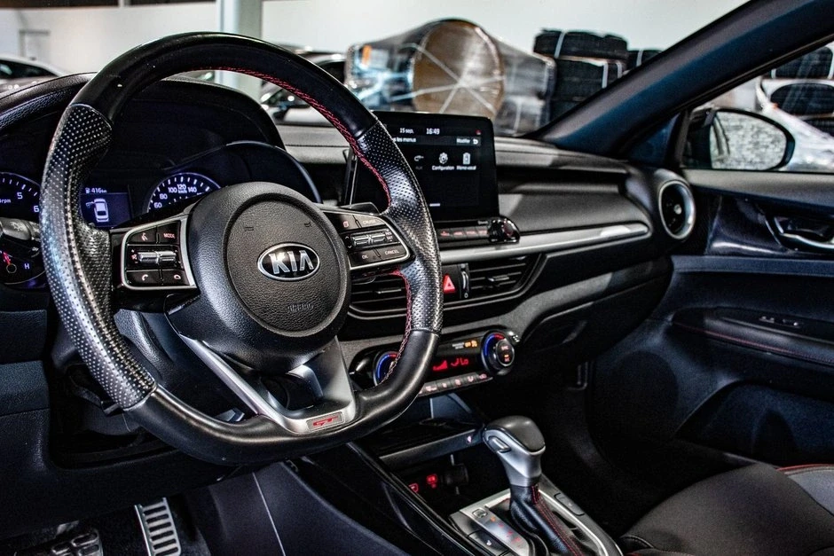 2021 Kia Forte - Image 11 of 14