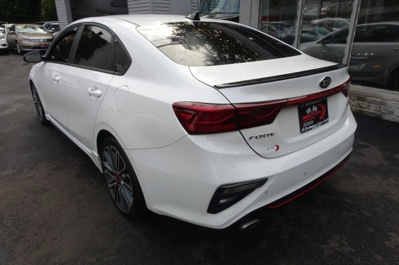 2021 Kia Forte - Image 5 of 19