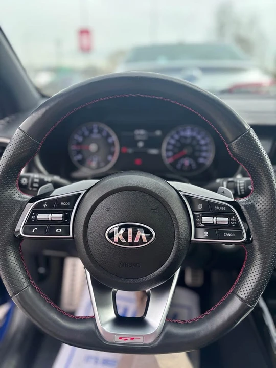 2021 Kia Forte - Image 11 of 14
