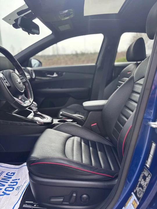 2021 Kia Forte - Image 9 of 14